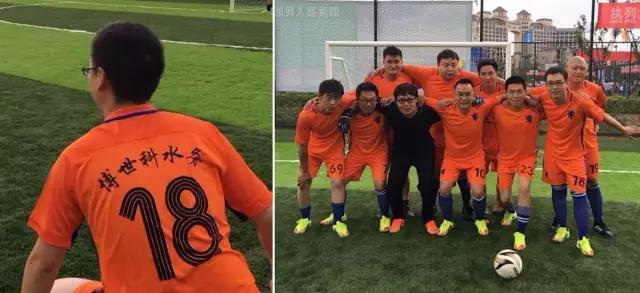 球场上，他们是兄弟。.jpg