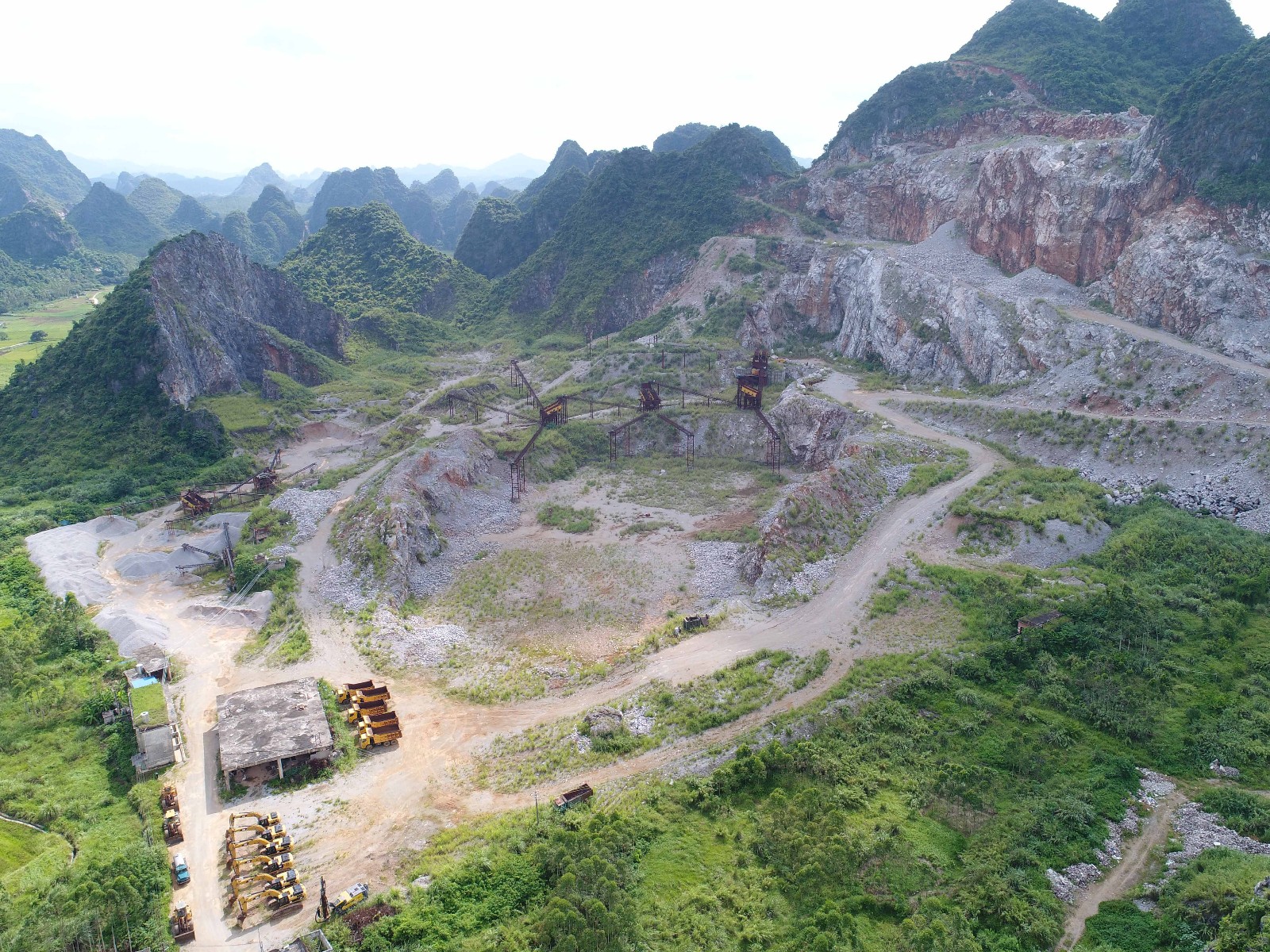 项目区石漠化现象.JPG
